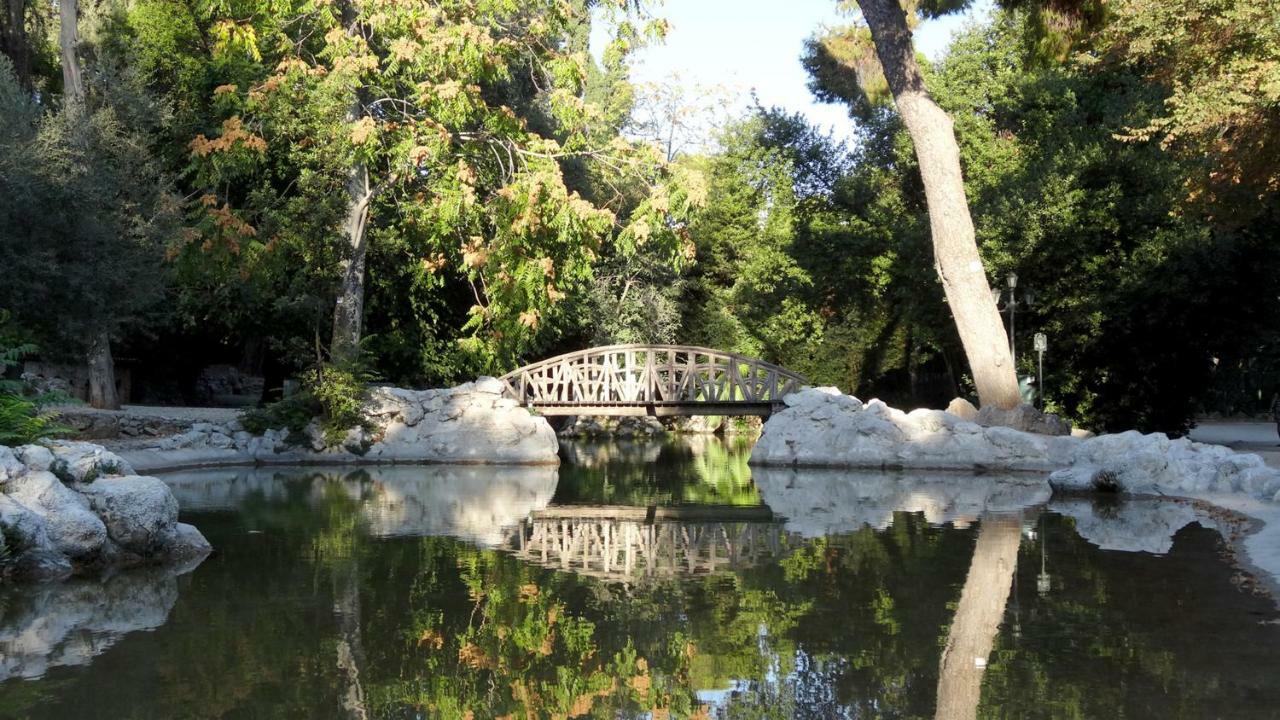 The Little Prince In Plaka Атина Екстериор снимка